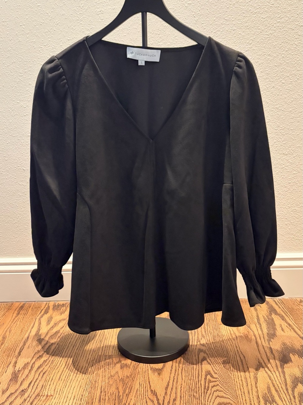 Tuckernuck Black V-Neck Puff Sleeve Top
